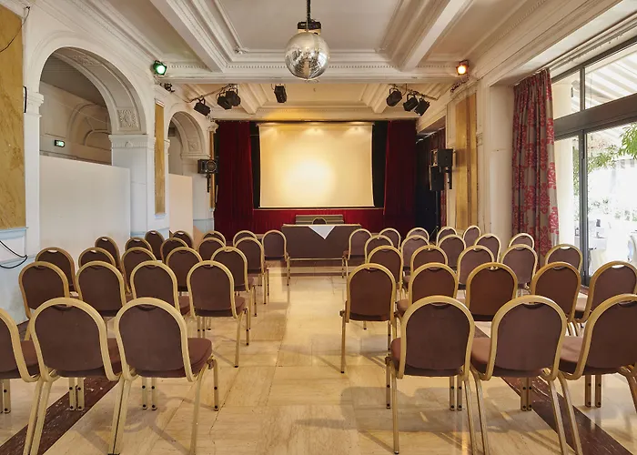 Le Royal Promenade Des Nice