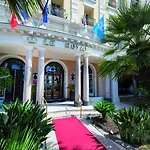 Le Royal Promenade Des Nice