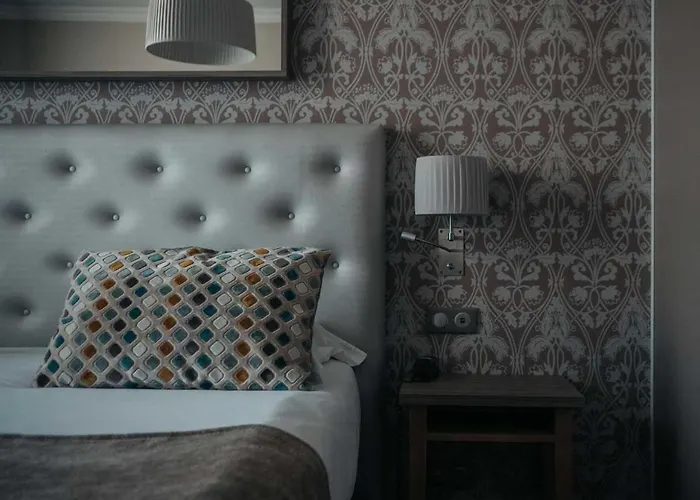 Le Royal Promenade Des Hotel 3*