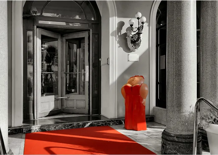 Le Royal Promenade Des 3*