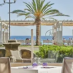 Le Royal Promenade Des Hotel 3*
