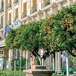 Le Royal Promenade Des