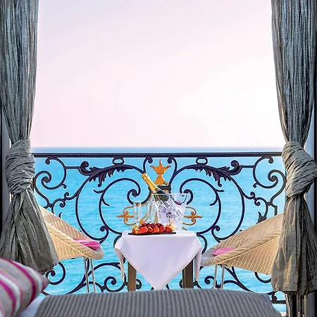 Le Royal Promenade Des 3* ניס