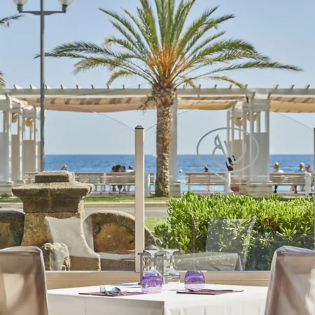 Le Royal Promenade Des מלון 3*