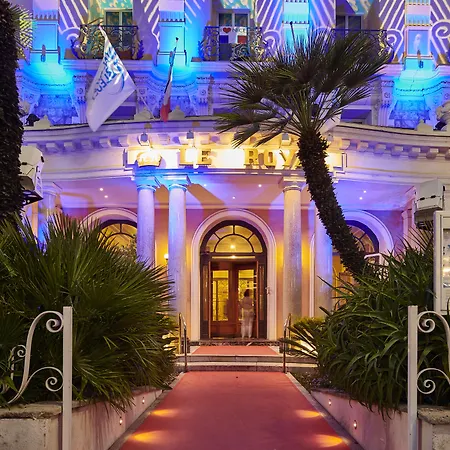 Le Royal Promenade Des 3*