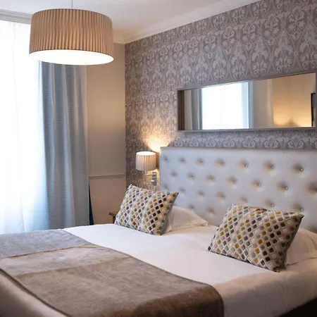 Le Royal Promenade Des מלון 3*