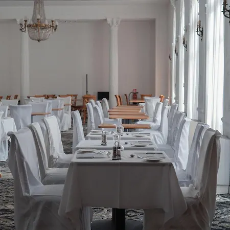 Le Royal Promenade Des מלון 3*