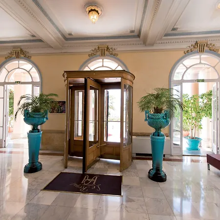 Le Royal Promenade Des מלון ניס