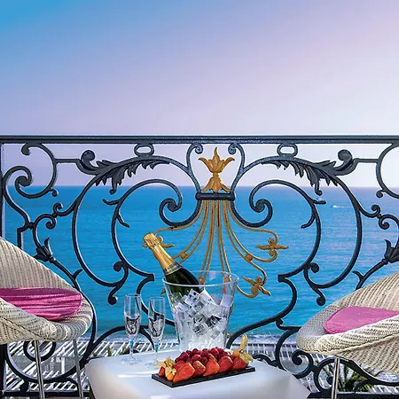 מלון Le Royal Promenade Des