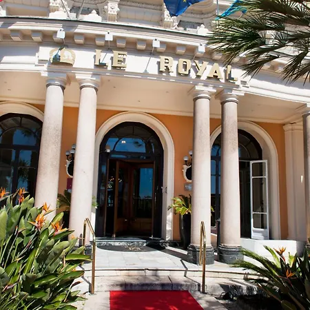 Le Royal Promenade Des