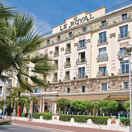 Hotel Le Royal Promenade Des 3*